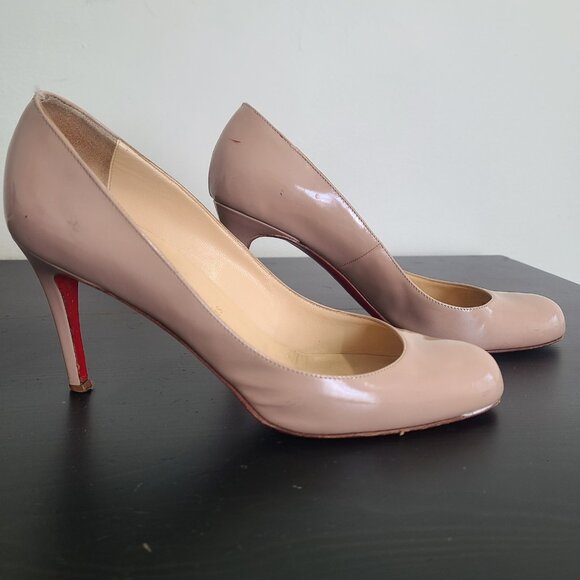 Christian Louboutin Beige Patent Leather Simple Pumps size 39 - Picture 1 of 9